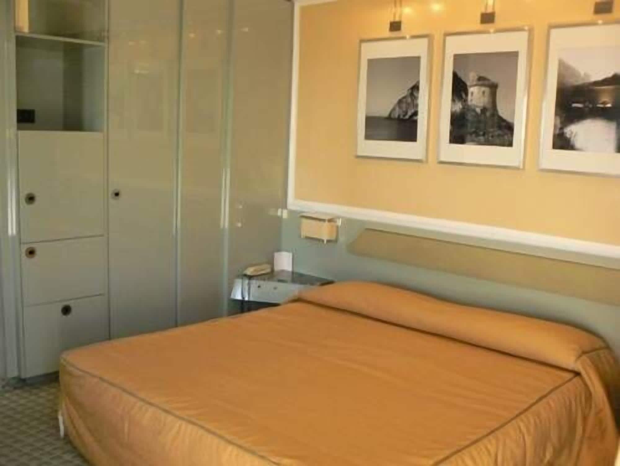 Circeo Park Hotel San Felice Circeo Esterno foto