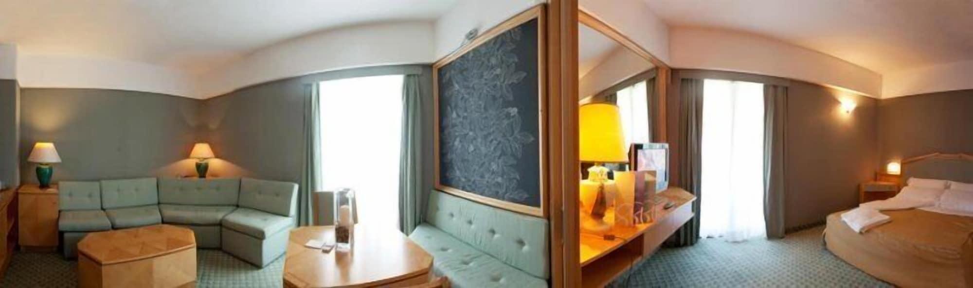 Circeo Park Hotel San Felice Circeo Esterno foto