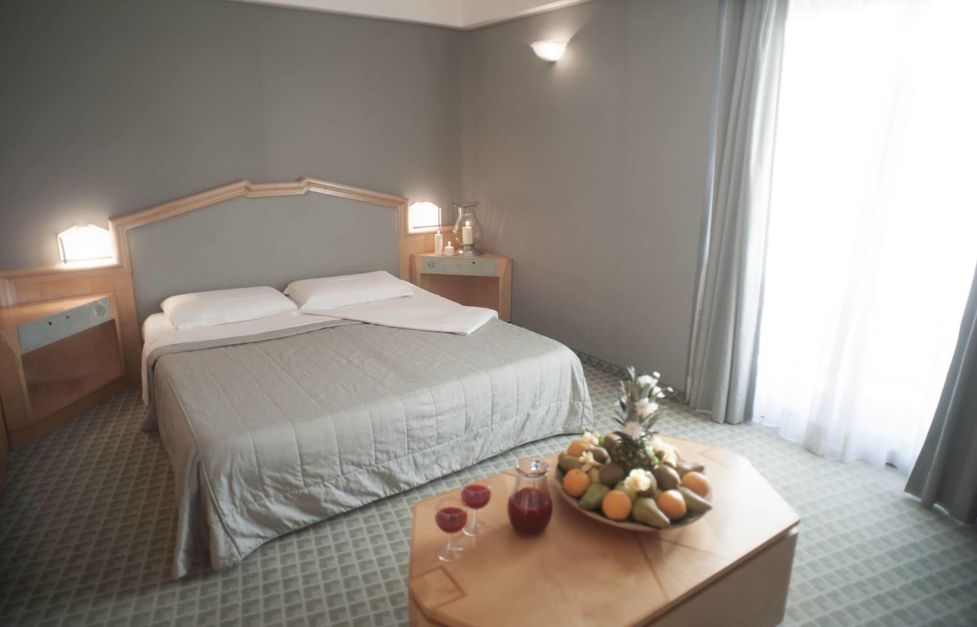 Circeo Park Hotel San Felice Circeo Esterno foto