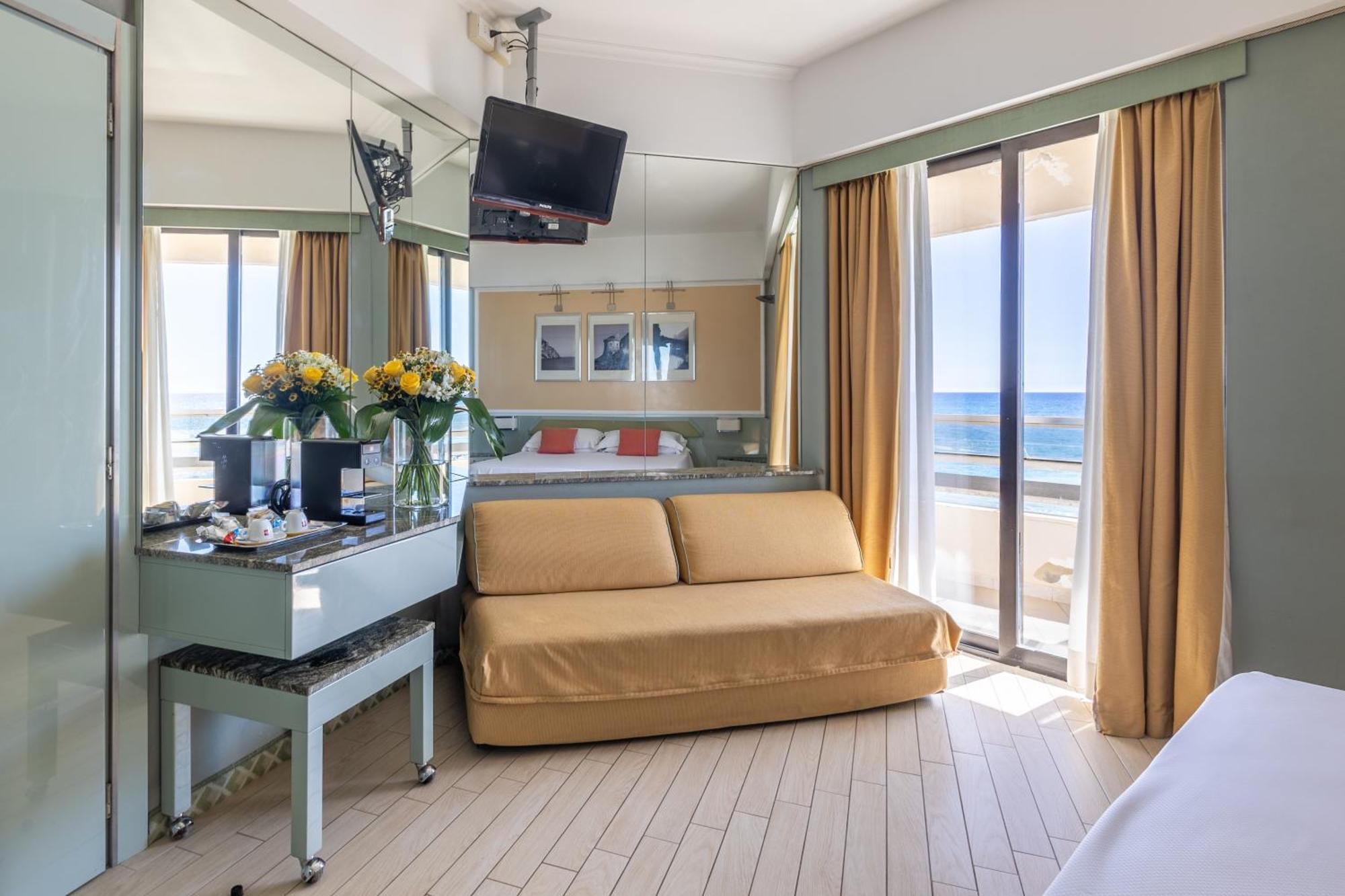 Circeo Park Hotel San Felice Circeo Esterno foto